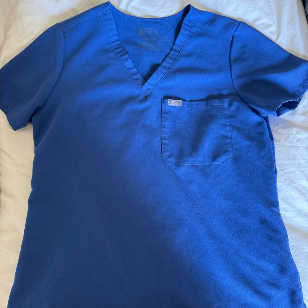 Denim blue Catarina figs scrub top